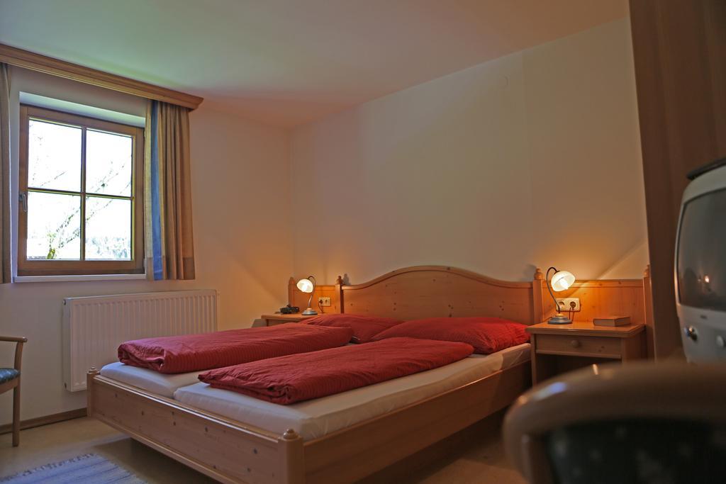 Appartementhaus Wehrenfennig Gosau Room photo