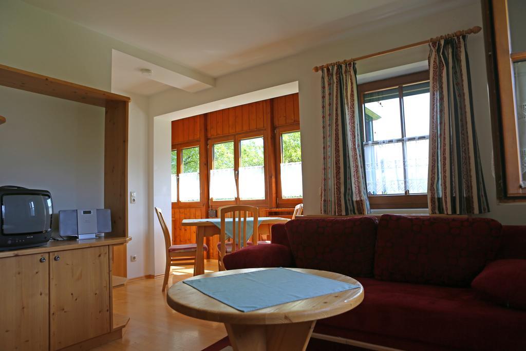 Appartementhaus Wehrenfennig Gosau Room photo